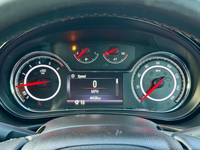 VAUXHALL INSIGNIA