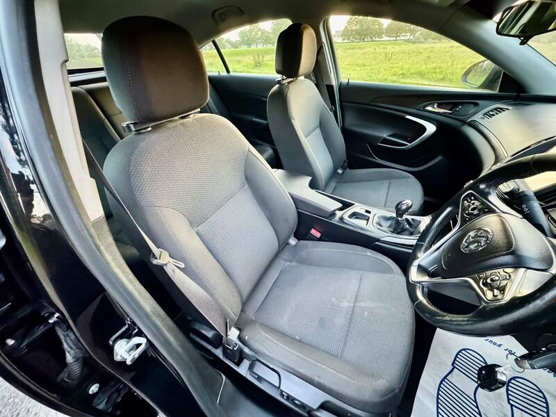 VAUXHALL INSIGNIA