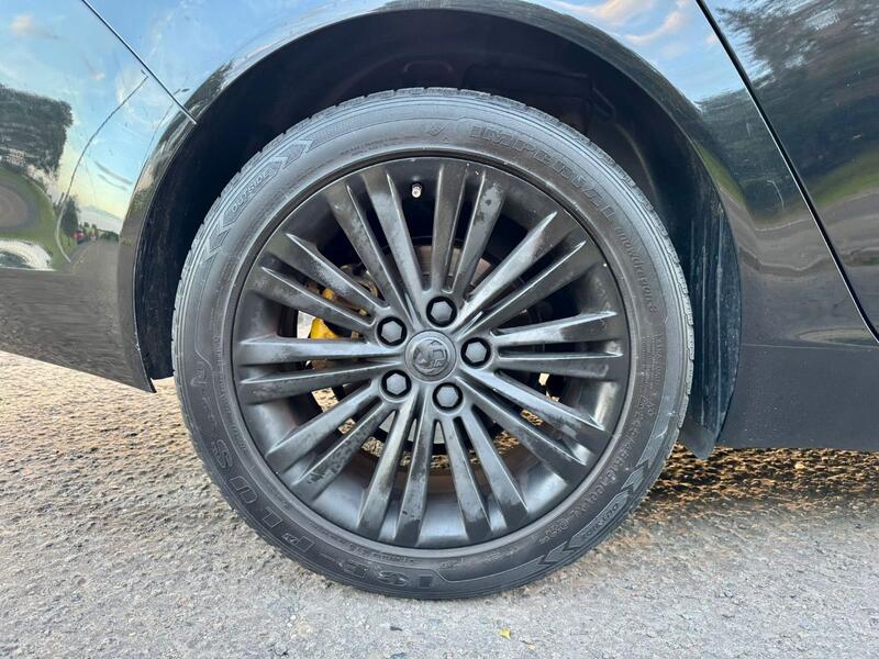 VAUXHALL INSIGNIA