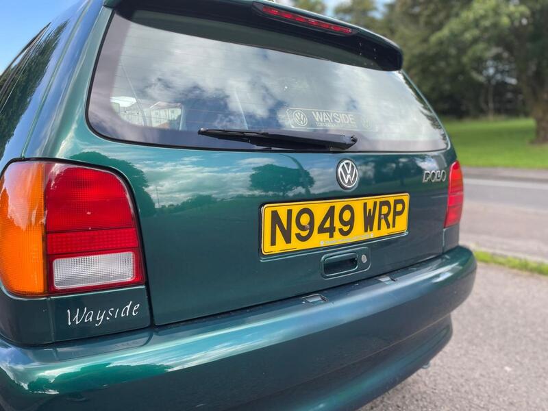 VOLKSWAGEN POLO