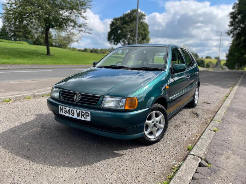 VOLKSWAGEN POLO