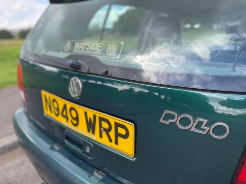 VOLKSWAGEN POLO